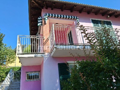 Villa unifamiliare via Castello, Centro, Casaleggio Boiro
