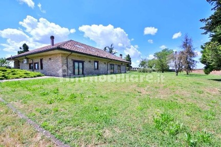 Villa unifamiliare Strada Carezzare, Cascina Barbieri, Tortona