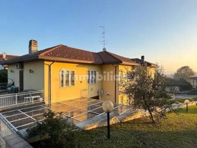 Villa unifamiliare via Severino Braccio, 8, Ronzone, Salita Sant'Anna, Casale Monferrato