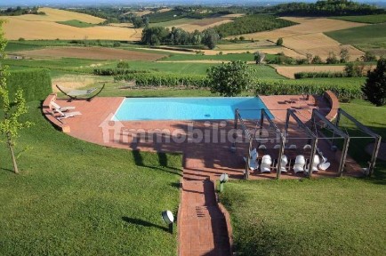 Villa unifamiliare, buono stato, 552 m², Cuccaro Monferrato, Lu e Cuccaro Monferrato