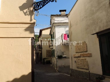 Lettomanoppello, Via Nino Bixio, 12