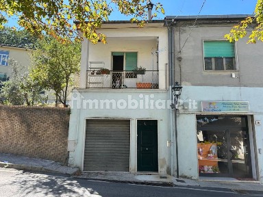 Appartamento via Trieste 18, Centro, San Valentino in Abruzzo Citeriore