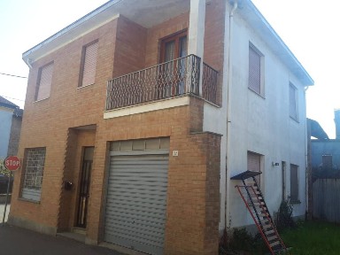 Villa bifamiliare via Badia, Sezzadio