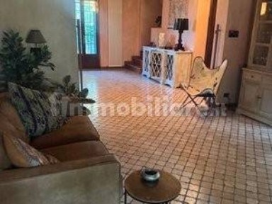 Villa unifamiliare via Giani 20, Sale