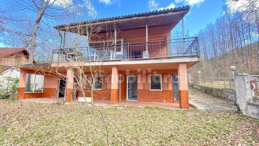 Villa unifamiliare Località Vallaccia 11, Pareto