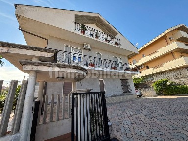 Appartamento salita Pennese, Colle del Telegrafo - Colle Scorrano, Pescara