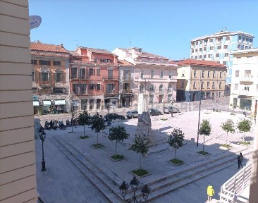 Pescara, Porta Nuova, Piazza Giuseppe Garibaldi