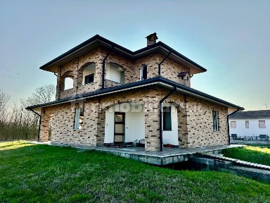 Villa unifamiliare Strada Vecchia di San Marziano, Pozzolo Formigaro