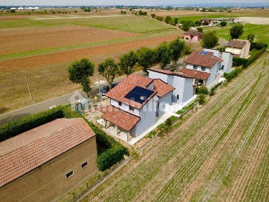 Villa unifamiliare Strada Cascinagrossa 23, Mandrogne, Alessandria