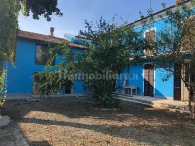 Villa unifamiliare via Roma, Centro, Bassignana
