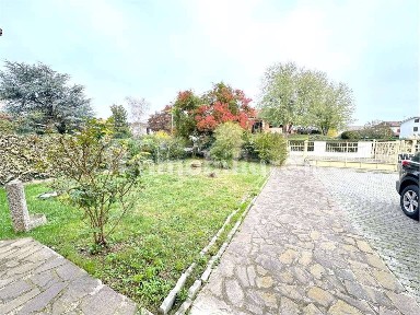 Villa unifamiliare, buono stato, 185 m², Basaluzzo