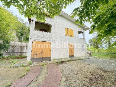 Villa unifamiliare, buono stato, 168 m², Gavi