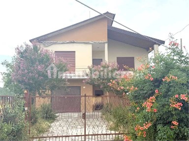 Villa unifamiliare, buono stato, 143 m², Centro, Borghetto di Borbera