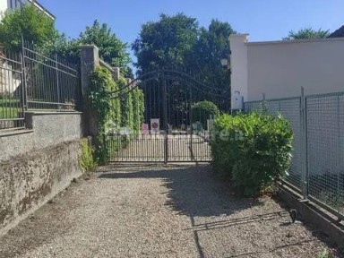 Villa unifamiliare via Madonnina No Number, Centro, Acqui Terme