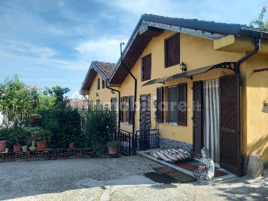 Villa unifamiliare via Guglielmo Marconi, Centro, San Salvatore Monferrato