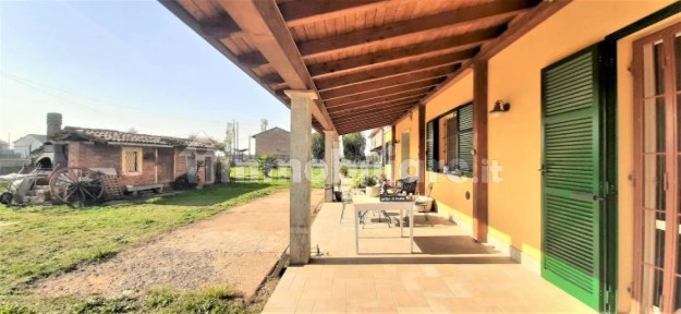 Villa unifamiliare, ottimo stato, 280 m², Castelceriolo, Alessandria