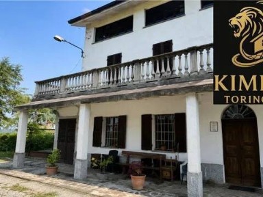 Villa all'asta via Ca' Chiesa Di San Lorenzo, 24, Vignale Monferrato