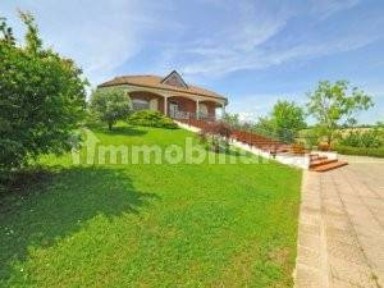 Villa unifamiliare, ottimo stato, 292 m², Centro, Castelletto Monferrato