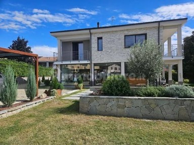 Villa unifamiliare, nuova, 200 m², Centro, Acqui Terme