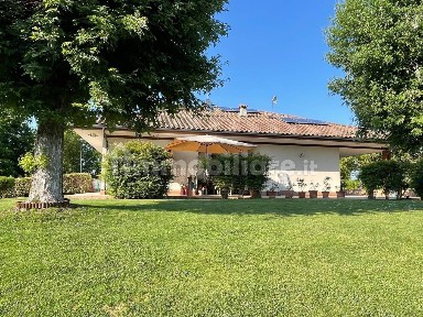 Villa plurifamiliare, ottimo stato, 288 m², Piovera, Alluvioni Piovera