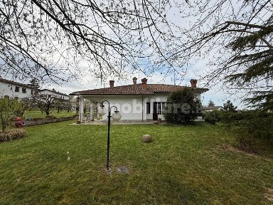 Villa unifamiliare, buono stato, 350 m², Rocca Grimalda