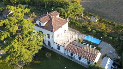 Villa unifamiliare, ottimo stato, 758 m², Novi Ligure