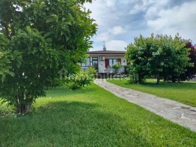 Villa unifamiliare via Di Mandrogne Tortona, Mandrogne, Alessandria
