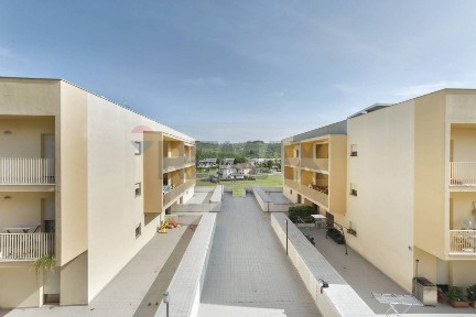 Collecorvino, Via Lombardia, 10