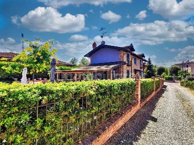 Villa unifamiliare 250 m², Mombisaggio e Torre Calderai, Tortona
