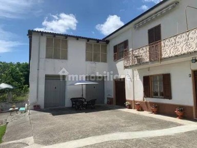 Villa unifamiliare 246 m², Terzo