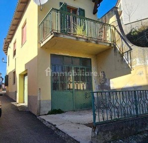 Villa unifamiliare via Trento E Trieste 15, Ozzano Monferrato