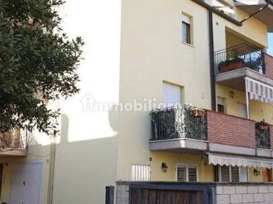 Montesilvano, Via Santa Teresa D'Avila, 4