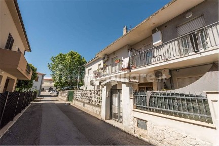 Montesilvano, VIA DON AGOSTINONE, 1