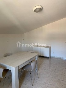 Trilocale ottimo stato, secondo piano, Università - Nuovo Tribunale, Pescara