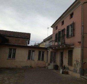Villa unifamiliare, da ristrutturare, 290 m², Centro, San Salvatore Monferrato