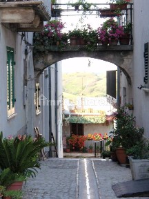 Serramonacesca, Via Silvio Mancini, 30