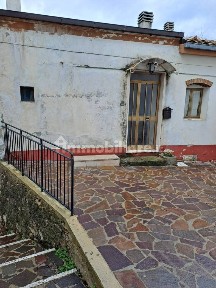 Appartamento da ristrutturare, piano terra, Villa Celiera