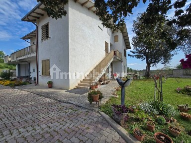 Quadrilocale buono stato, primo piano, Loreto Aprutino
