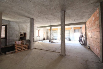 Sulbiate, Piazza Castello, 6