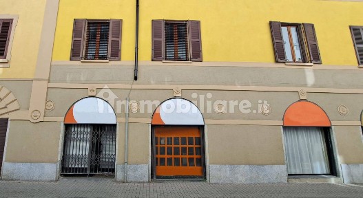 Locale commerciale in Vendita
