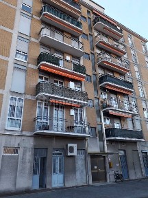 Locale commerciale in Vendita
