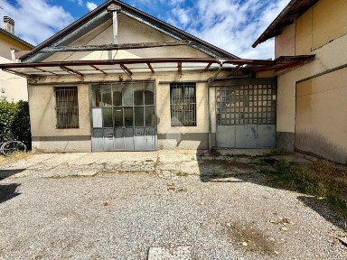 Laboratorio in Vendita