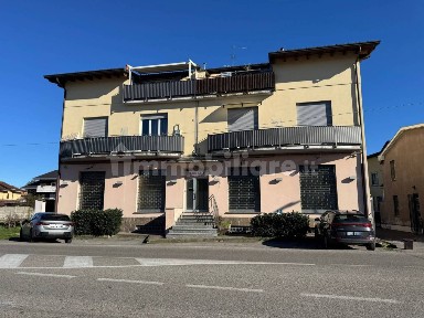 Locale commerciale in Vendita