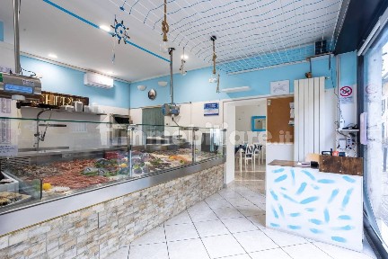 Pescheria in Vendita