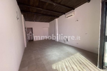 Attività commerciale in Vendita