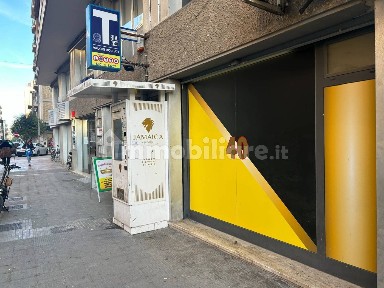 Tabaccheria in Vendita