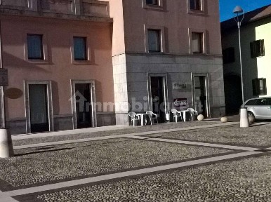 Locale commerciale in Vendita