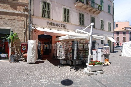 Tabaccheria in Vendita