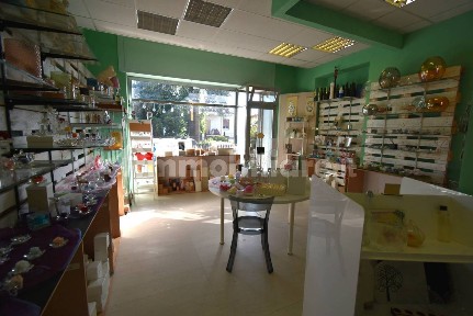 Negozio - Locale commerciale in Vendita