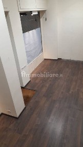Locale commerciale in Vendita